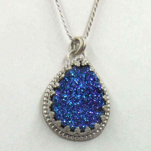 Click to view detail for DKC-2142 Pendant, Teardrop Blue Druzy $230